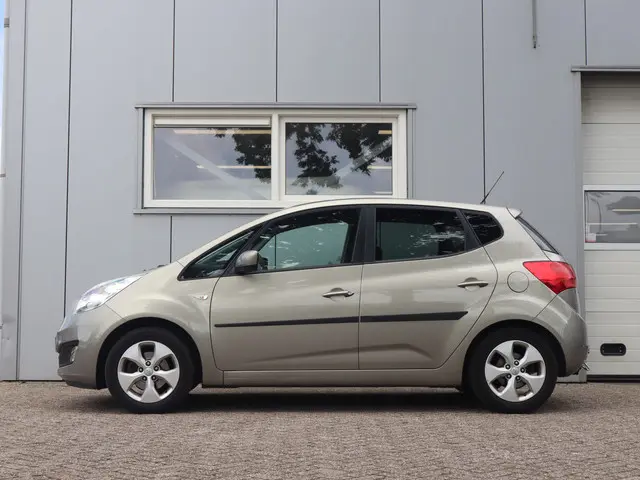 Kia Venga 3