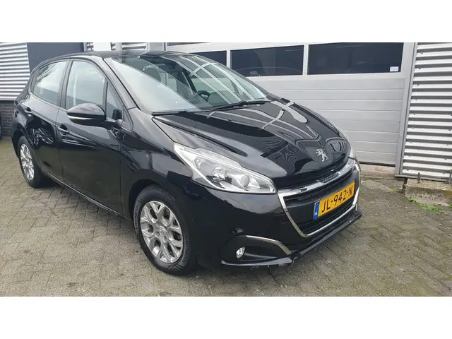 Peugeot 208 1.2 PureTech Blue Lion 2016 Benzine 14
