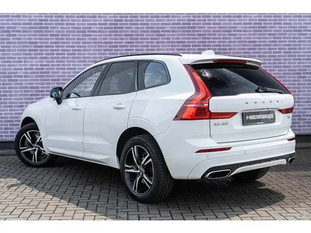Volvo XC60 T4 Aut. R-Design 2020 Benzine 3