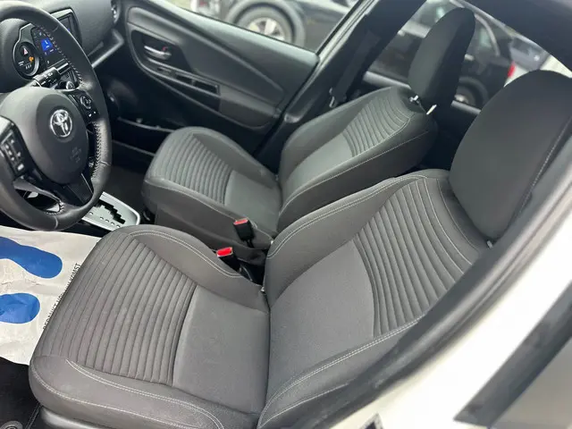 Toyota Yaris 1.5 Hybrid Aspiration 2019 Hybride Benzine 18