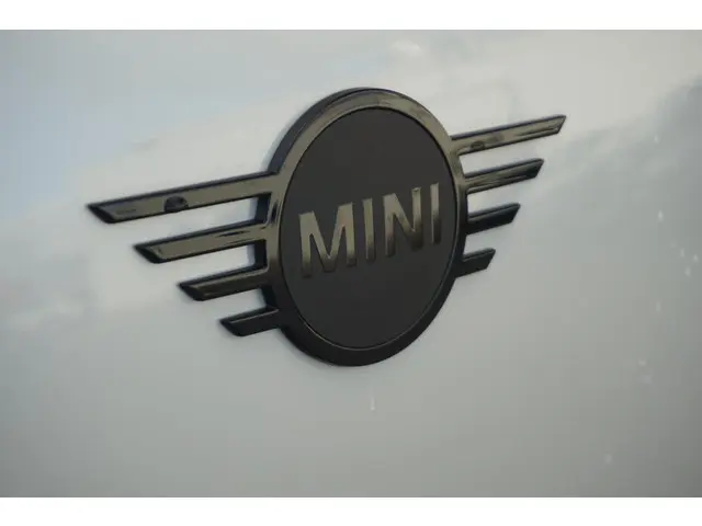 MINI Countryman C 2024 Benzine 33