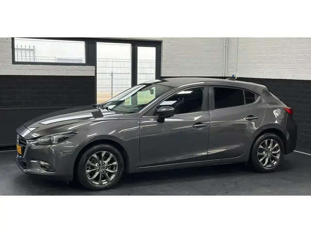 Mazda 3 2