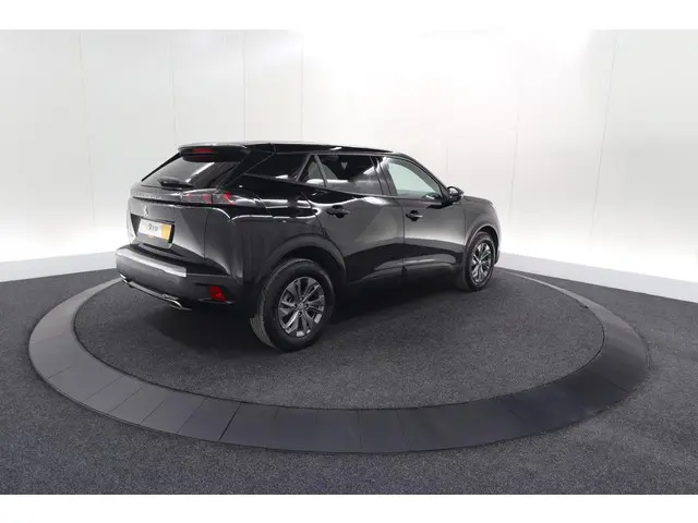 Peugeot 2008 PureTech 130 EAT8 Active Pack 2023 Benzine 9