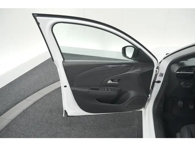 Opel Corsa 1.2 Turbo 100 Ultimate 2023 Benzine 67