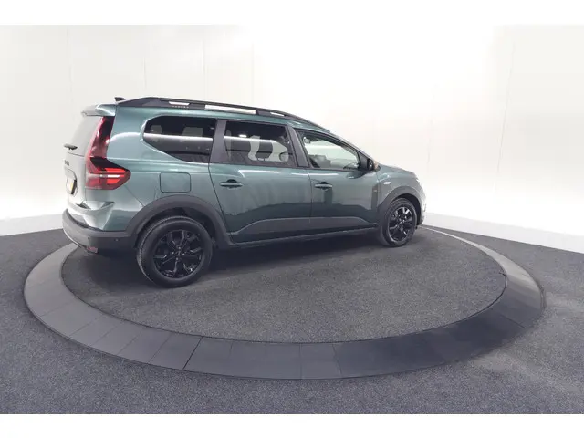 Dacia Jogger TCe 110 Extreme 2025 Benzine 9