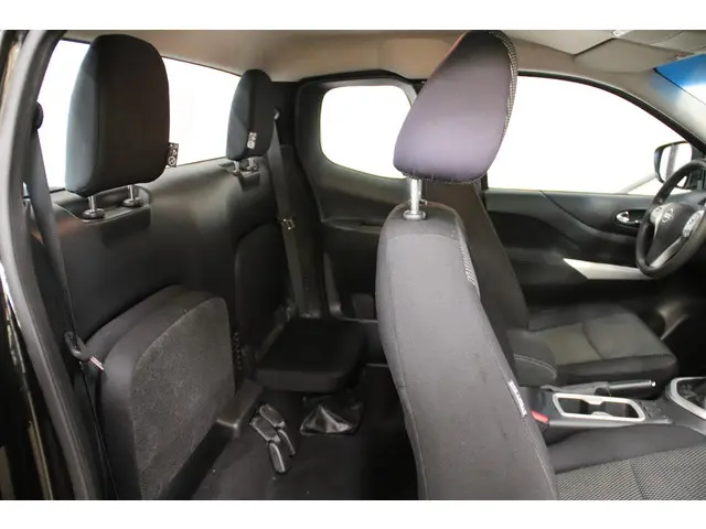 Nissan Navara 2.3 dCi PICK UP 4X4 2017 Diesel 10