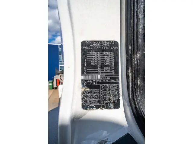 MAN TGS 32 360 BB+ LIEBHERR 9m3 2015 Diesel 19