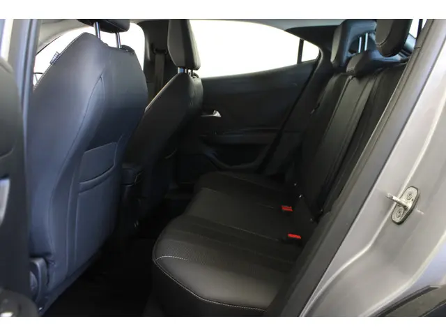 Opel Mokka 1.2 Elegance 2022 Benzine 12