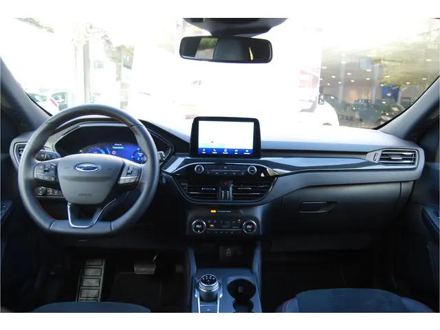 Ford Kuga 2.5 PHEV ST-Line X 225pk 2022 Hybride Benzine 16