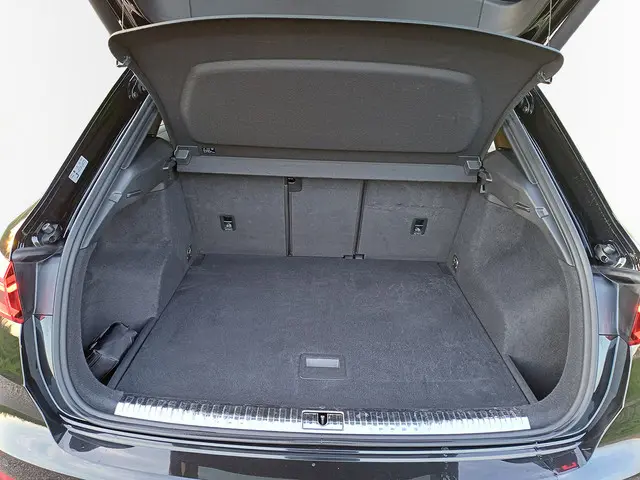 Audi Q3 35 TFSI S edition 2021 Hybride Benzine 35