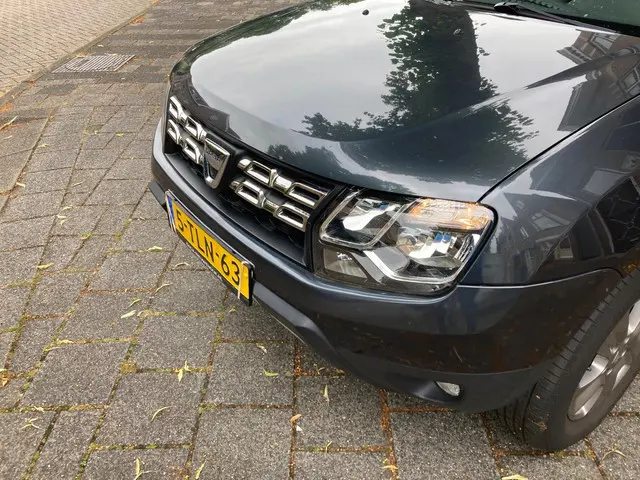Dacia Duster 1.2 TCe 4x2 Prestige navi 2014 Benzine 21