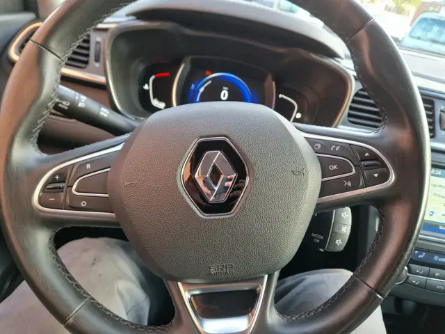 Renault Kadjar 1.6 TCe Bose 2017 Benzine 19