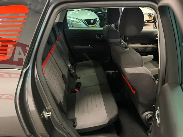 Citroën C3 Aircross 1.2 PureTech S&S Shine 2019 Benzine 14
