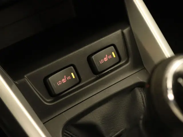 Suzuki Vitara 1.6 High Executive 2015 Benzine 33