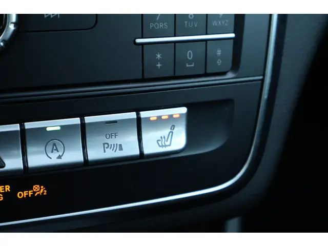 Mercedes-Benz GLA 200 Premium Plus 2018 Benzine 21