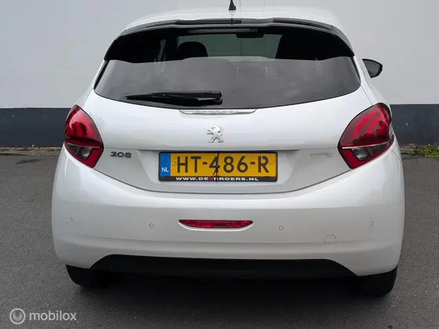 Peugeot 208 1.2 PureTech Urban Soul 2015 Benzine 6