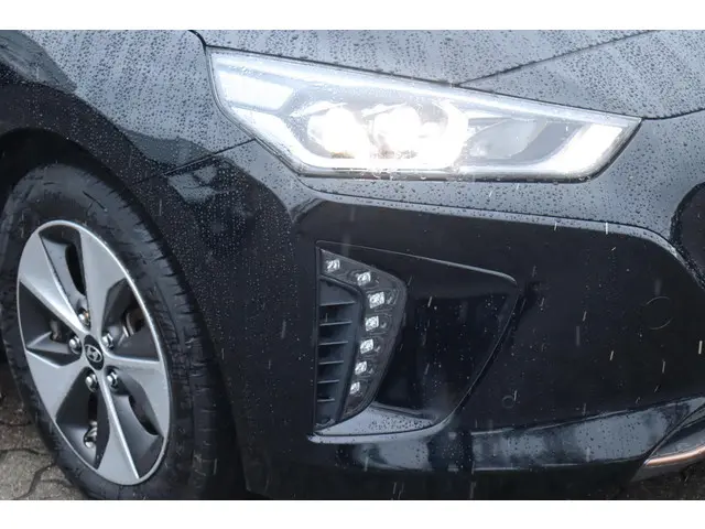 Hyundai IONIQ Premium EV 2018 Elektrisch 12
