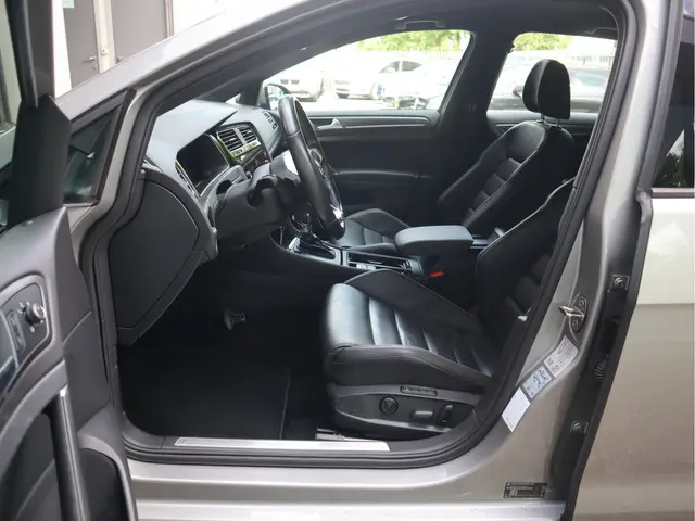 Volkswagen Golf 2.0 TDI GTD DSG 2018 Diesel 15