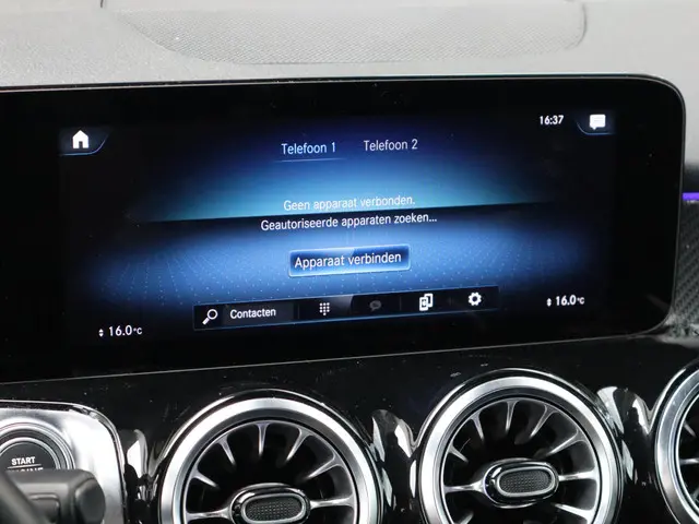 Mercedes-Benz 200-klasse GLB AMG Line 2023 Benzine 25