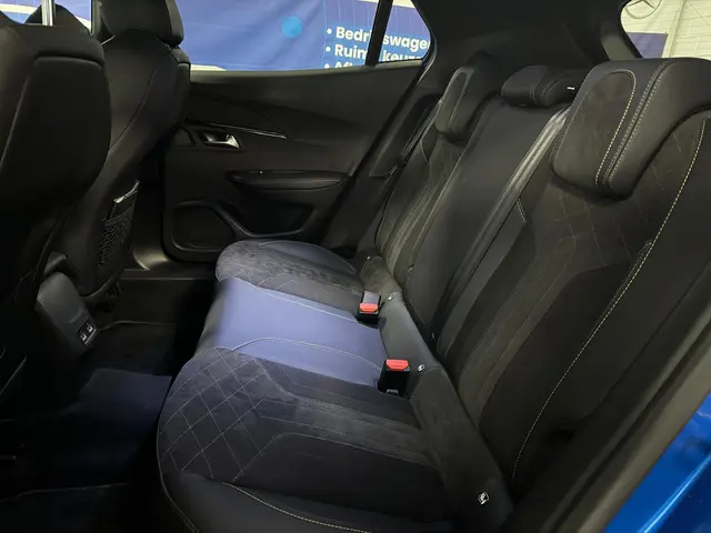 Peugeot 2008 1.2 PureTech GT Pack 2022 Benzine 23