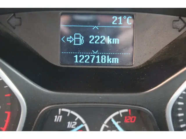 Ford C-MAX 1.0 Ambiente 2015 Benzine 17