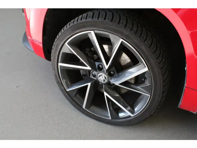 Škoda Karoq 1.5 TSI ACT Sportline Business 2021 Benzine 5