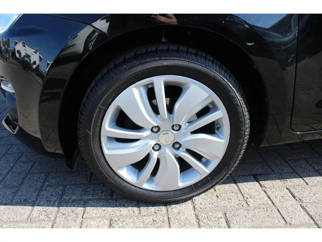 Suzuki Swift 1.2 Select Navi Automaat 2020 Benzine 22