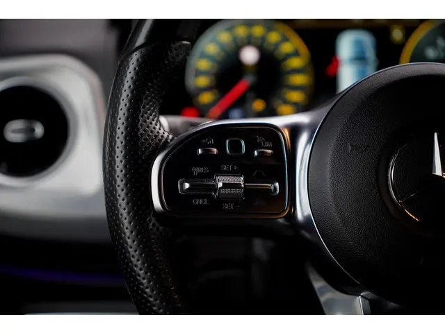 Mercedes-Benz G-Klasse 500 2018 Benzine 38