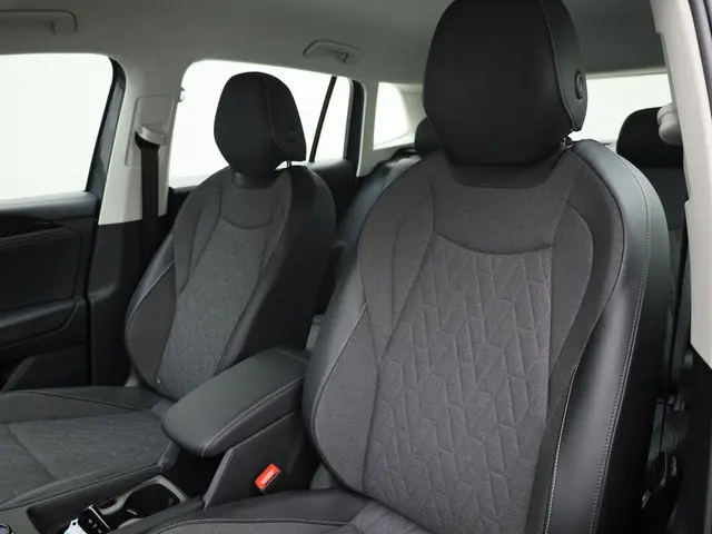 Volkswagen Tiguan 1.5eTSI/130PK Life DSG 2024 Benzine 5