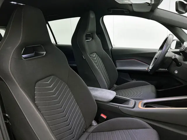 CUPRA Born Business 62 kWh 2022 Elektrisch 28