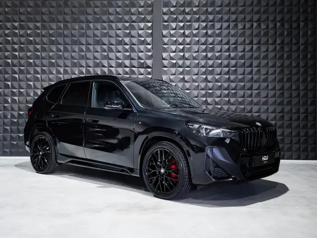 BMW X1 sDrive18i 2024 Benzine