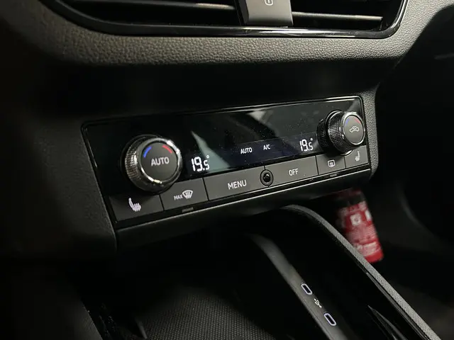 Škoda Kamiq 1.0 TSI Business Edition 2020 Benzine 34