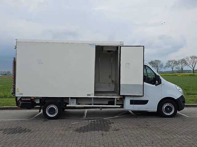 Renault Master 2.3 2019 Diesel 16