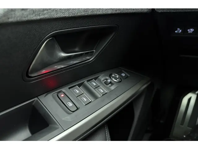 Peugeot e-5008 GT Avantage 73 kWh 2025 Elektrisch 24