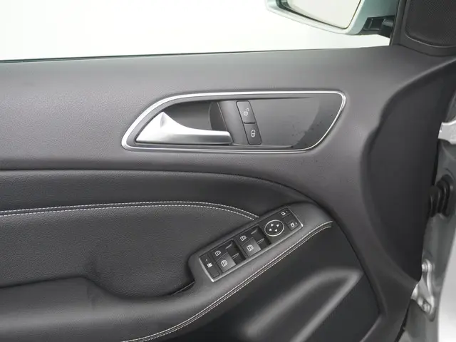 Mercedes-Benz B-Klasse 180 Ambition 2013 Benzine 10