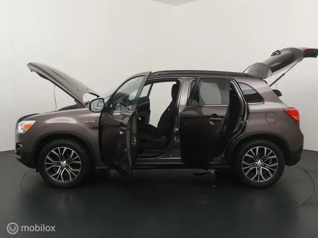 Mitsubishi ASX 1.6 Cleartec Bright 2016 Benzine 18