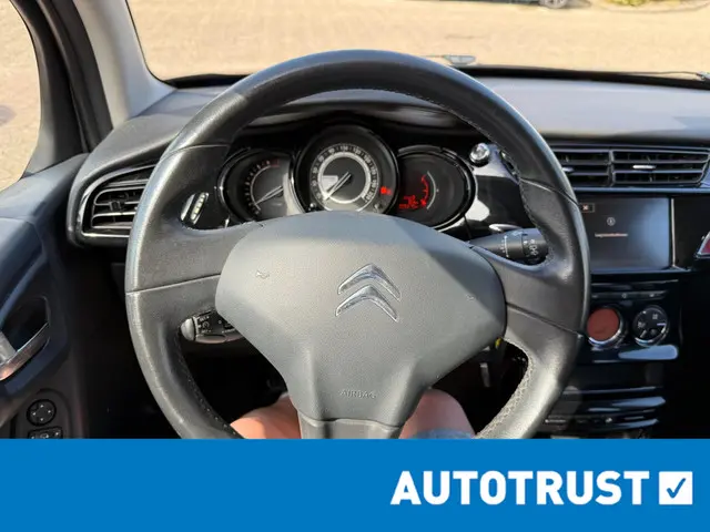 Citroën C3 1.0 PureTech Collection 2015 Benzine 13