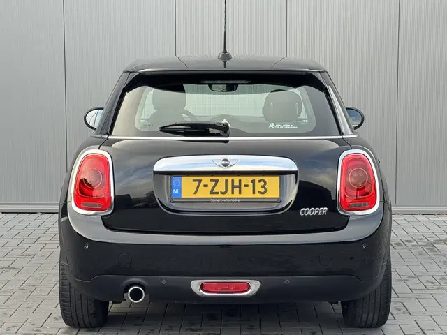 MINI 5-Deurs Cooper 1.5 Salt 2015 Benzine 4