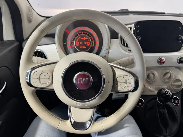 Fiat 500 1.0 Hybr. Lounge Parelmoer Carplay 2020 Benzine 12