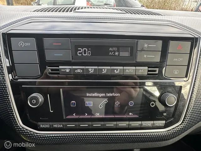 Volkswagen up! 1.0 2022 Benzine 14