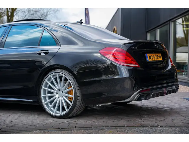 Mercedes-Benz S-Klasse AMG 63 4Matic Lang 2015 Benzine 39