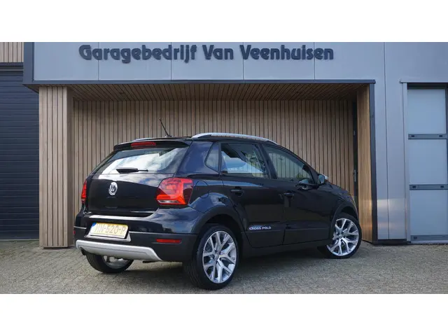 Volkswagen Polo Cross 1.2 TSI 90pk DSG 2017 Benzine 6