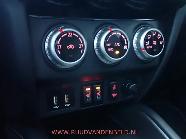 Mitsubishi ASX 2.0 Instyle 2019 Benzine 14