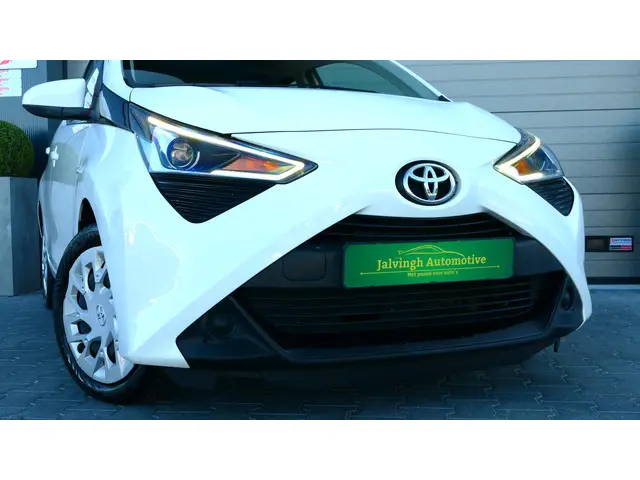 Toyota Aygo 1.0 VVT-i x-play 2020 Benzine 5
