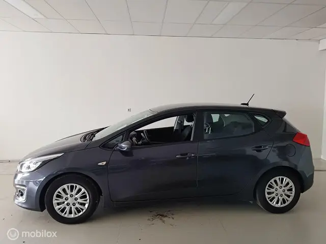Kia cee'd 1.0 T-GDi Navigator 2016 Benzine 5