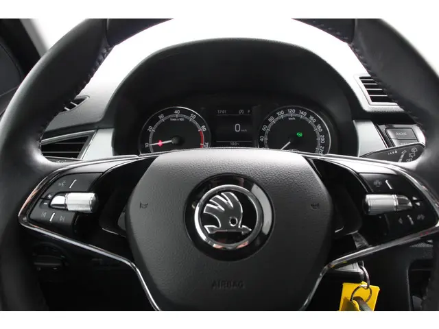 Škoda Fabia Combi 1.0 TSI DSG Ambition 2021 Benzine 13