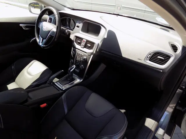 Volvo V40 1.5 T3 Nordic+ Automaat 2016 Benzine 14