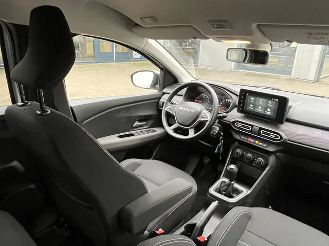 Dacia Jogger 1.0 TCe 110 Expression 7p. 2023 Benzine 29