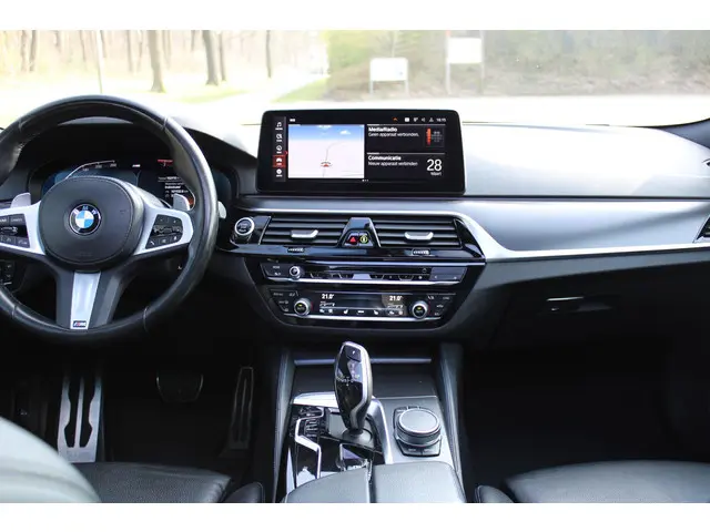 BMW 5 Serie Touring 540i xDrive Touring 2022 Benzine 21