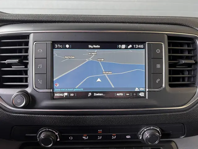 Peugeot Expert 2.0 BlueHDI 145 S&S 2023 Diesel 12